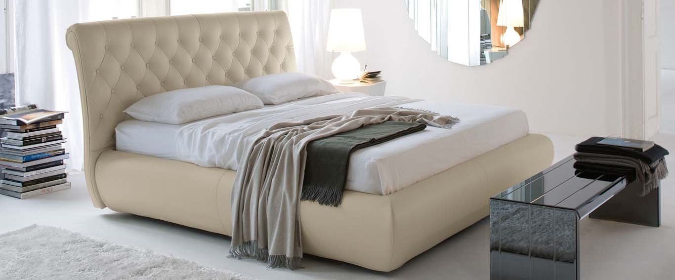 alexander bed cattelan